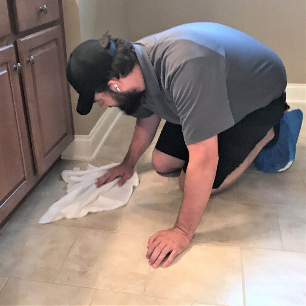 Effective tile care requires a thorough drying after wet mopping.