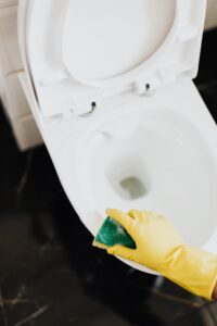 Your new home cleaning list should include a thorough sanitation of your toilet bowls and replacement of your toilet seats.